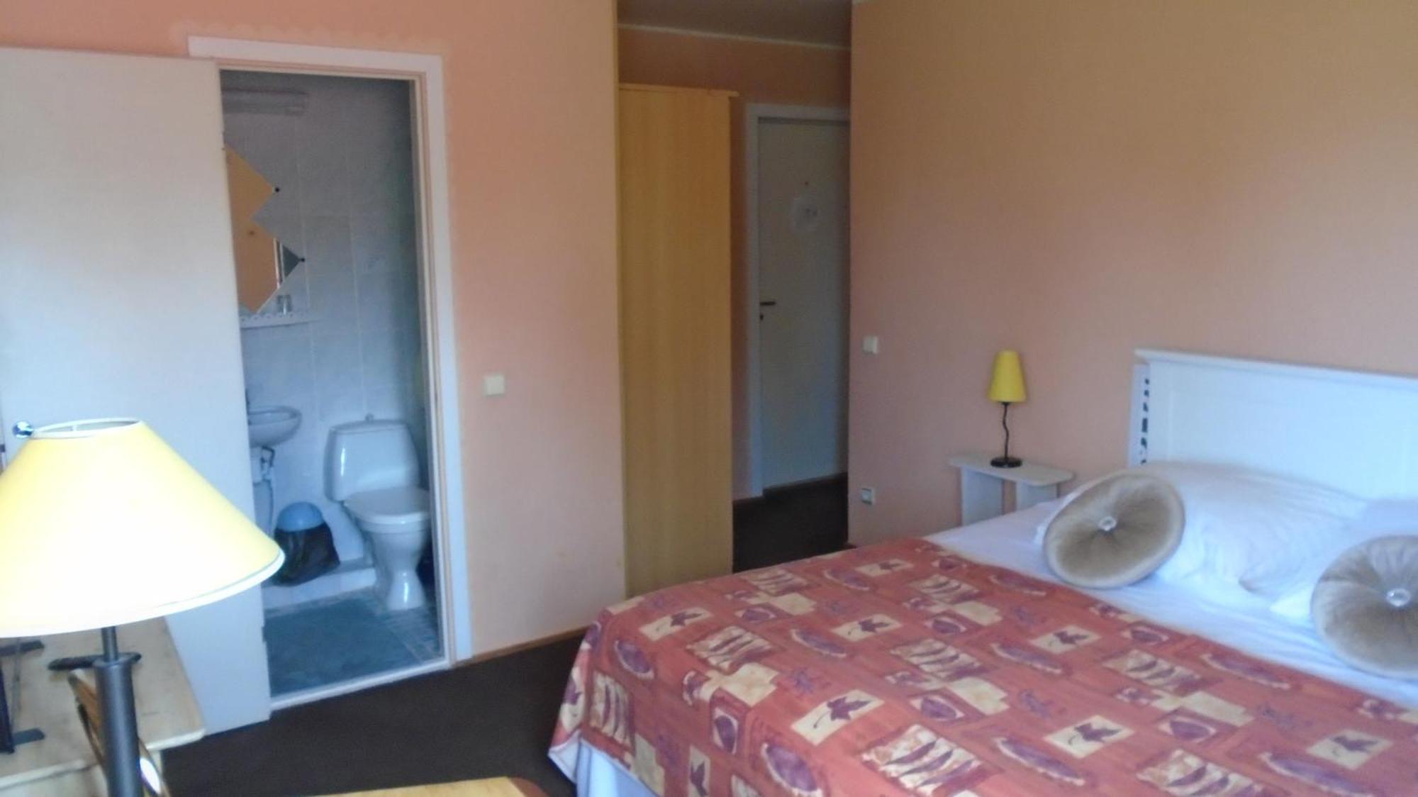 Hotel Getliin Saku Esterno foto