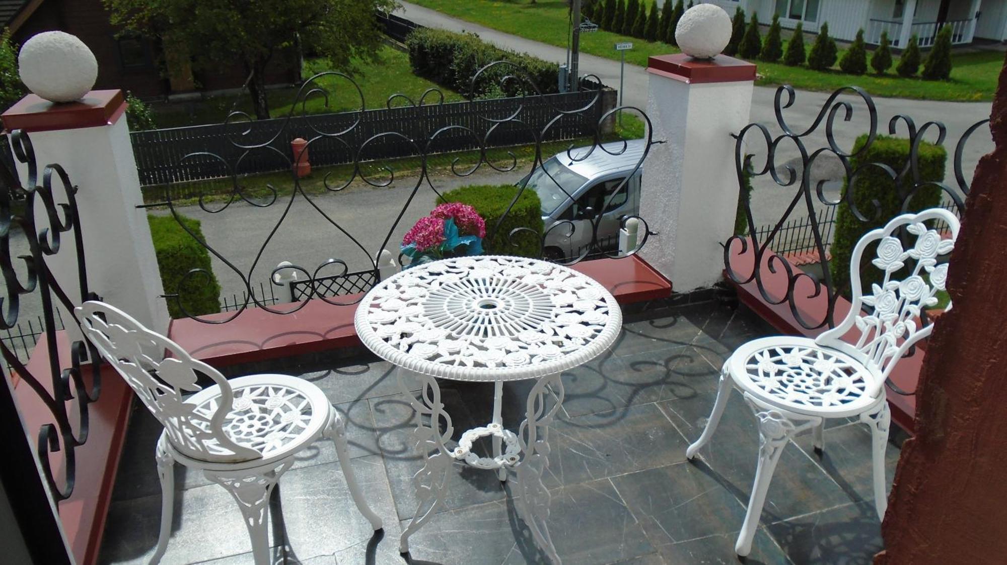 Hotel Getliin Saku Esterno foto