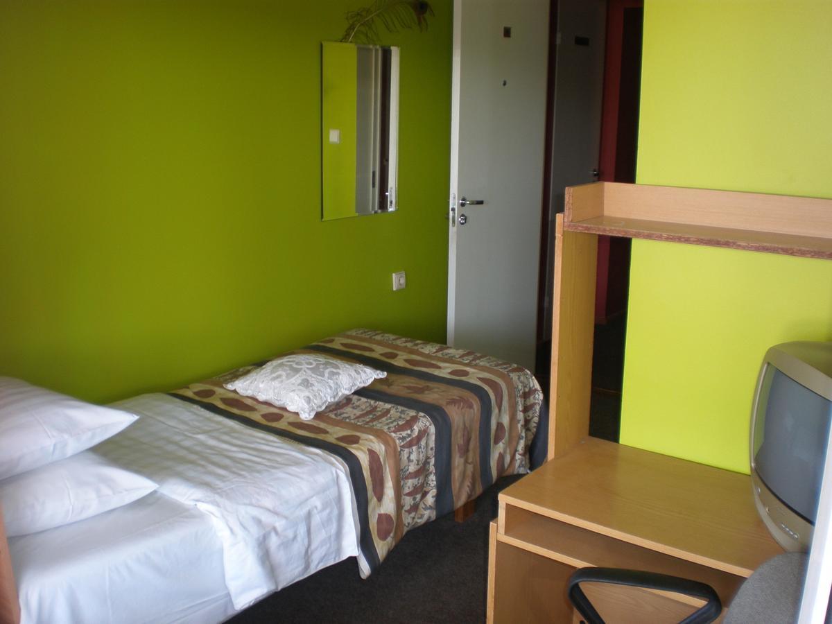 Hotel Getliin Saku Esterno foto